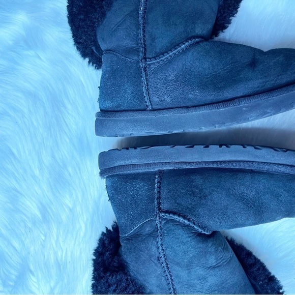 Ugg Black Fur Button Ankle Boots Size 6 - Picture 11 of 12